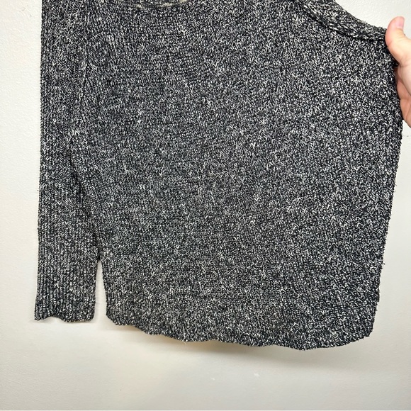 Brandy Melville Women’s Scoop Neck Knit Wool Blend Sweater - Picture 6 of 7